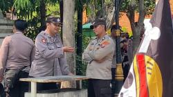 Ini Reaksi Polisi saat Lihat Demo Warga Jombang Bawa Bendera One Piece<