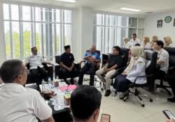 Dinkes Kawal Laporan Dokter Syahpri yang Dipaksa Keluarga Pasien Buka Masker<
