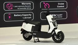 Polytron Luncurkan Motor Listrik untuk Perempuan Fox 200 Seharga Rp11,5 Juta, Ada Fitur Anti Salah Sein 