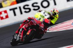 Marc Marquez Menang Cerdas di MotoGP Hungaria 2025: Saya Tunggu Ban Bezzecchi Habis!