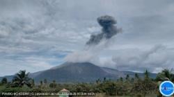 Gunung Lewotobi Laki-laki 3 Kali Meletus Hari Ini, Kolom Abu Setinggi 2.000 Meter<