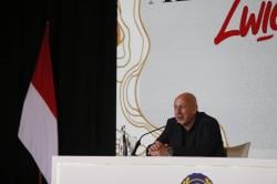 Profil Lengkap Alexander Zwiers, Direktur Teknik PSSI yang Punya Istri WNI