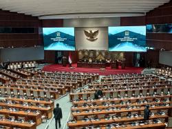 MKD Surati Setjen DPR, Minta Setop Gaji dan Tunjangan Sahroni hingga Uya Kuya