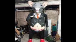 Viral Cosplay Tikus Berdasi Dilarang Tampil di Karnaval Bangkalan, Warganet Bereaksi Keras<