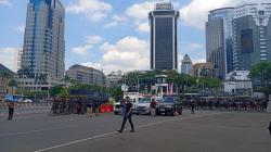 Massa Aksi Tiba di Patung Kuda, Lalin dari Arah Harmoni ke Medan Merdeka Selatan Ditutup