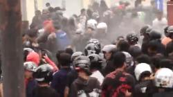 Demo di DPRD Kota Madiun, Kericuhan Pecah saat Massa Semakin Bertambah<