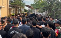 Rheza Mahasiswa Amikom Jogja Meninggal usai Demo di Polda DIY, Keluarga: Banyak Luka<