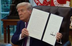 Hidupkan Departemen Perang, Trump Kirim Pesan ke Dunia: Tak Ada yang Bisa Lawan Militer AS