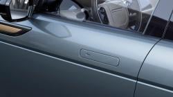 Gagang Pintu Mobil Rata Bodi Terancam Dilarang di China, Ini Alasannya