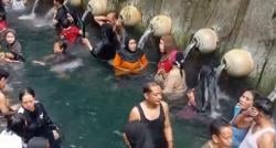 Libur Panjang Maulid Nabi, Wisata Guci Tegal Dipadati Ribuan Pengunjung<