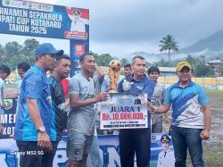 Sukses Digelar, Bupati Kotabaru Resmi Tutup Turnamen Sepak Bola Bupati Cup 2025<