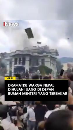 Dramatis Warga Nepal Dihujani Uang di Depan Rumah Menteri yang Terbakar