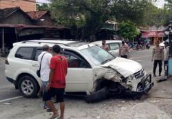 Kecelakaan Beruntun 2 Mobil dan 2 Motor di Bantul, Sejumlah Korban Terluka<