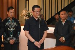 Menlu Sugiono Tanggung Biaya Pendidikan Anak Staf KBRI Lima Zetro Purba