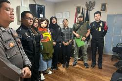 Polri dan Singapore Police Force Buru Jaringan Perdagangan Bayi Lintas Negara<