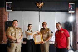 Wali Kota Arifin Apresiasi Donasi Rp50 Juta MNC Peduli ke PMI Jakpus