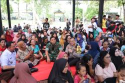 HUT ke-80, TNI Ajak Warga Jaga Sungai Lewat Aksi Bersih Ciliwung