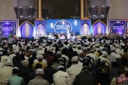 Cahaya Hati Cahaya Indonesia: Ribuan Jemaah Doa untuk Bangsa