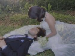Sah! Selena Gomez Resmi Menikah dengan Benny Blanco