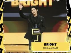 Aktor Thailand Bright Terima Penghargaan Spesial Indonesian Television Awards 2025