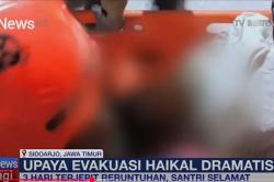 3 Hari Terjebak Reruntuhan, Haikal Santri Ponpes Al Khoziny Dievakuasi Selamat<