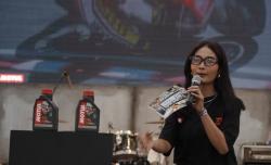 Kembangkan Oli 2-Tak, Motul Gandeng Komunitas Motor di Kustomfest 2025