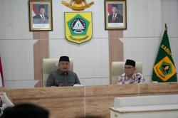 Bupati Bogor Pimpin Rapat Perumusan Perbup Bantuan Keuangan Desa<