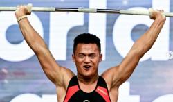Lifter Rizki Juniansyah Pecahkan Rekor! Sabet 2 Emas di Kejuaraan Dunia Angkat Besi 2025