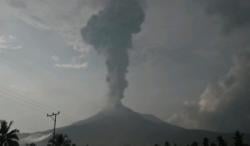 Gunung Lewotobi Laki-laki Meletus Dahsyat Hari Ini, Kolom Abu 5.000 Meter
