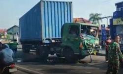 Kronologi Truk Tronton Tabrak Minibus di Cirebon Tewaskan 1 Orang, Sopir Ngantuk<
