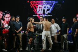Proses Timbang Badan Petarung Garuda Fight Championship Berlangsung Panas 