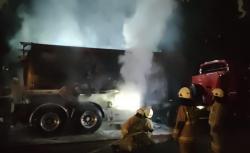 Truk Tangki BBM Terbakar di SPBU Palmerah, 1 Orang Terluka