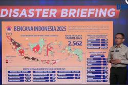 Data Kebencanaan BNPB: 2.562 Kejadian, 30.859 Rumah Rusak hingga 358 Orang Tewas