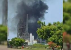 Kesaksian Warga soal Kilang TPPI Tuban Terbakar Disertai Suara Ledakan Keras<
