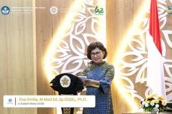 Sambutan di Dies Natalis ke-62 FK UGM, Rektor Ova Emilia Sebut Jokowi Alumni 1980