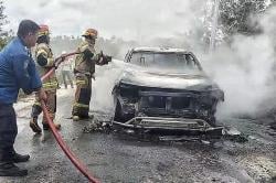 Geger! Mobil Terbakar Hebat di Barito Selatan, Diduga Korsleting Listrik di Mesin<