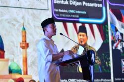 Gibran: Santri Penggerak Kemajuan Bangsa, Harus Saling Gandeng Tangan
