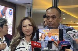 Penampakan Lisa Mariana saat Diperiksa Bareskrim Kasus Pencemaran Nama Baik RK
