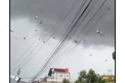 Heboh! Angin Puting Beliung di Bojonggede, Puluhan Rumah Rusak hingga Warga Panik<