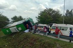 Terungkap! Bus Kecelakaan Tewaskan 3 Orang di Tol Pemalang Bawa 33 Wisatawan Asal Semarang<