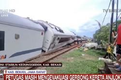 KA Purwojaya Rute Gambir-Kroya Anjlok di Bekasi, Bawa 232 Penumpang<