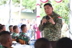 Menhan Sambangi Yonif TP 821/Satria Bupolo, Ingatkan Pentingnya Jaga Kesiapsiagaan Satuan