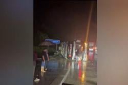 Kronologi Kecelakaan Tewaskan 3 Orang di Tol Semarang-Batang, Bus Terguling saat Hujan Deras<