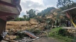 Tebing Kapur Longsor di Banyumas, 3 Rumah Rusak dan Warga Mengungsi<