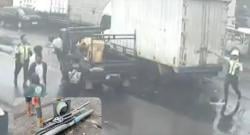 Kecelakaan Beruntun Pikap Tabrak 3 Kendaraan di Pantura Cirebon, 3 Luka Berat<