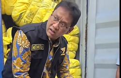 Purbaya Sidak Pakaian Impor Ilegal di Cikarang, Ultimatum Importir Thrifting