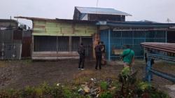 Satgas Operasi Damai Cartenz Olah TKP Penikaman Warga Pendatang oleh KKB di Yahukimo<