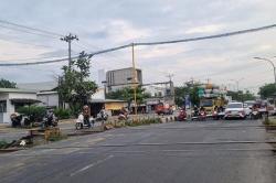 Jalan Kaligawe Semarang Diberlakukan Sistem Buka Tutup, Ada Perbaikan Jalur Rel<