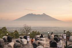 3 Tempat Ngopi di Bogor yang Viewnya Bikin Betah, Nomor 2 Paling Fotogenik!