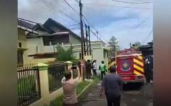 Rumah Hakim Kasus Korupsi Jalan Sumut Terbakar, Khamozaro Akui Sering Diteror<